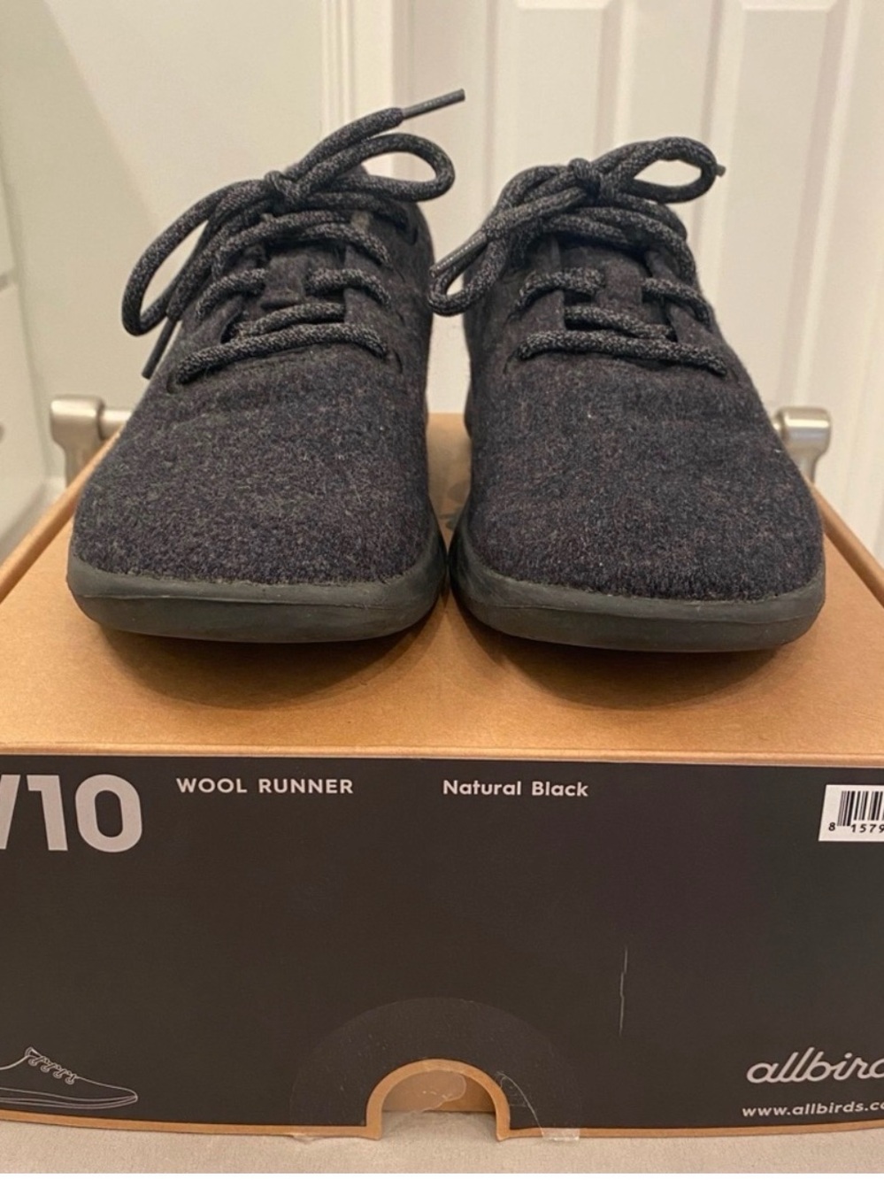 Allbirds Wool Runner Womens 10 black nice condition no box included